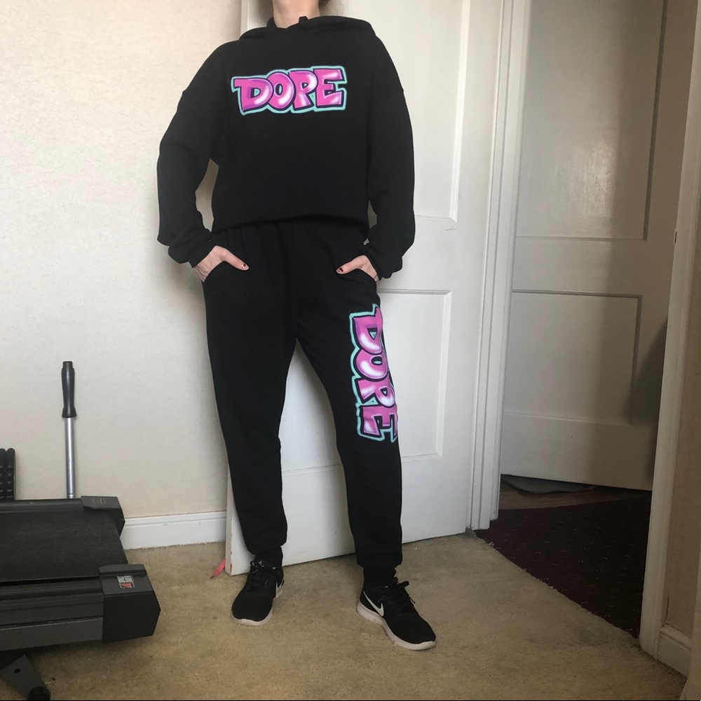 “Dope” brand 2 pc sweatsuit